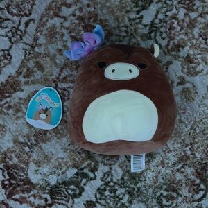 My daughter used to collect squishmallows and she doesn’t like this one anymore!